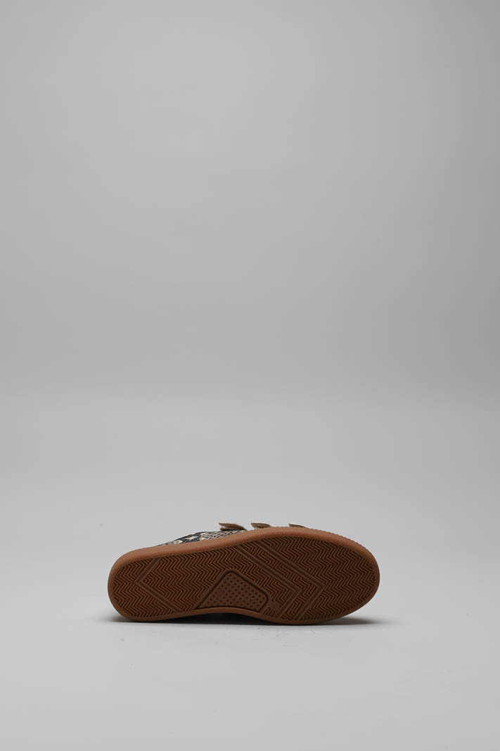 zoom in on Beige Velcroschoen image Beige Velcroschoen image