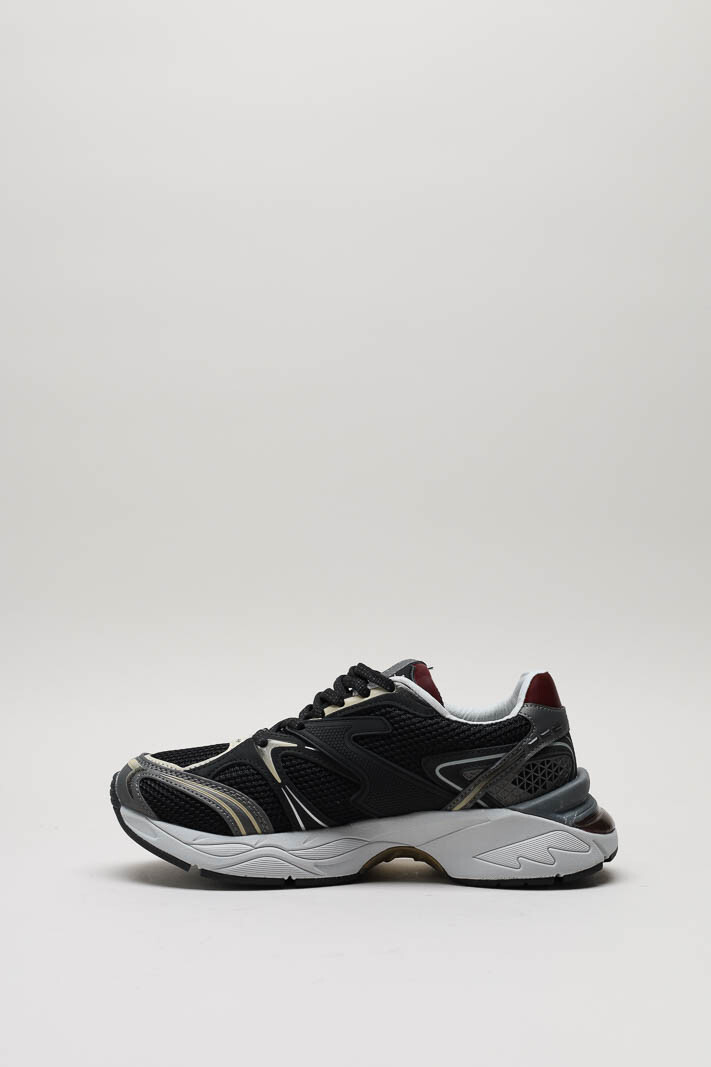 zoom in on Zwart Sneaker image Zwart Sneaker image