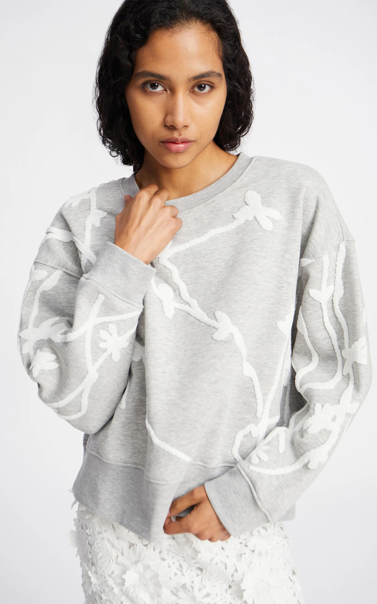 zoom in on Grijs Sweater/trui image Grijs Sweater/trui image