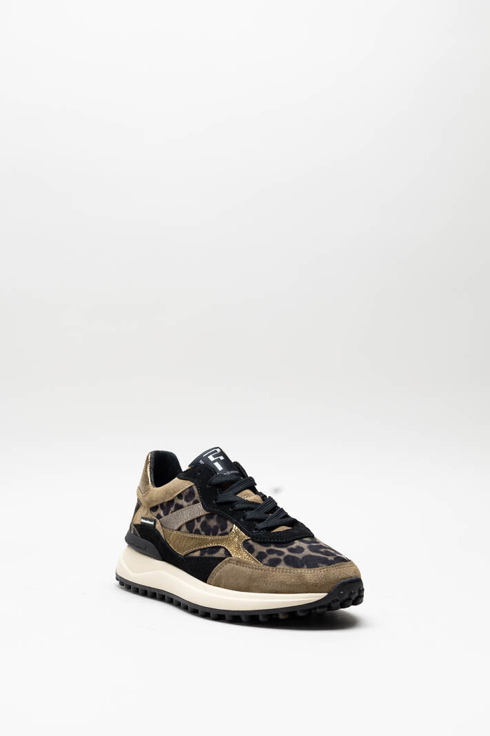 Bruin Sneaker