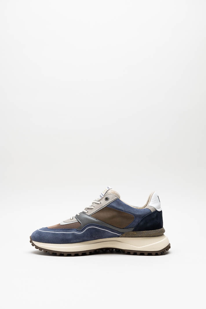zoom in on Blauw Sneaker image Blauw Sneaker image