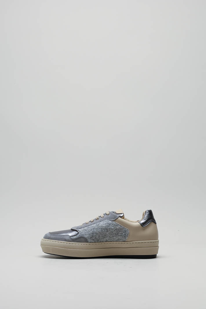 zoom in on Grijs Sneaker image Grijs Sneaker image