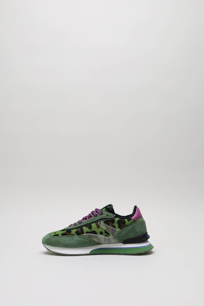 zoom in on Groen Sneaker image Groen Sneaker image