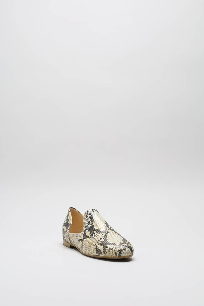 zoom in on Greige Mocassin image Greige Mocassin image