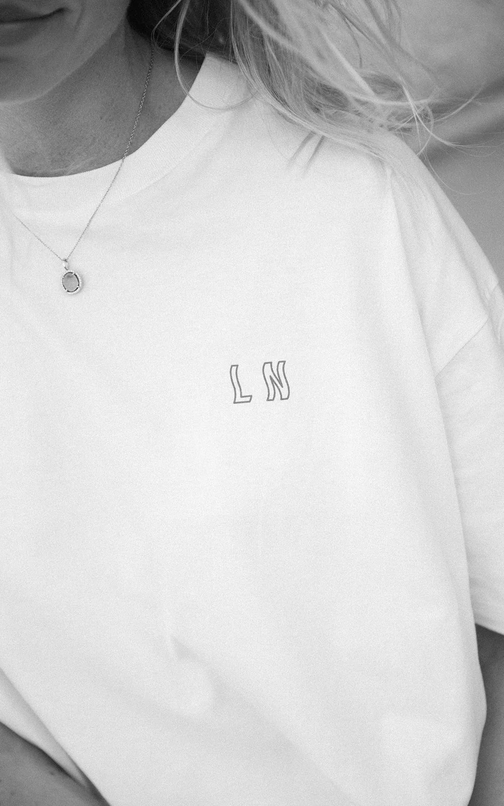 zoom in on Wit T-shirt/top image Wit T-shirt/top image