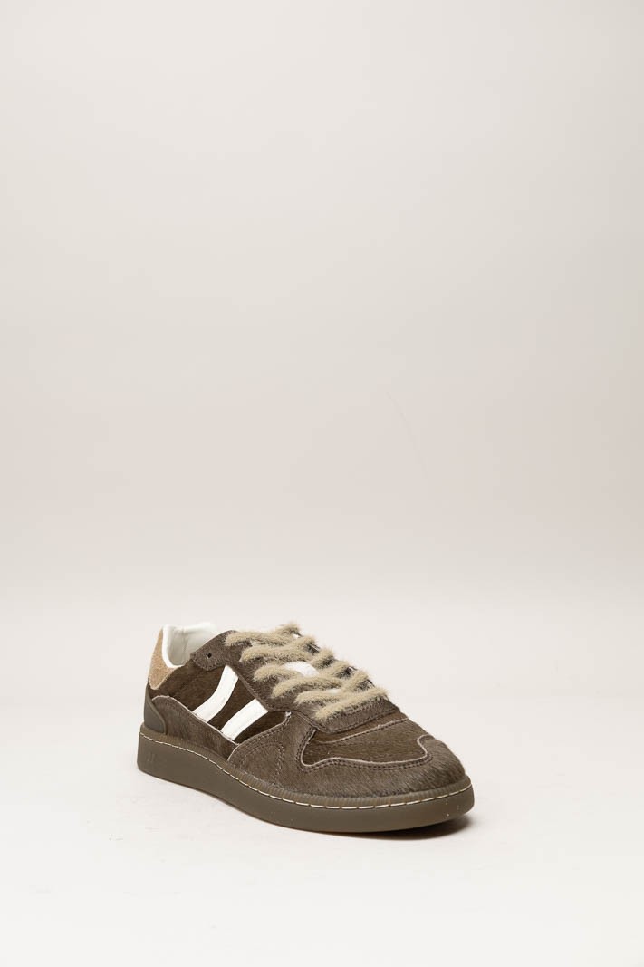 Bruin Sneaker image