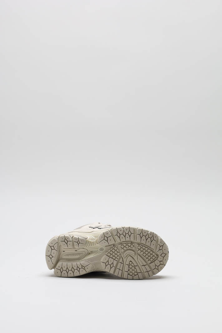 zoom in on Ecru Sneaker image Ecru Sneaker image