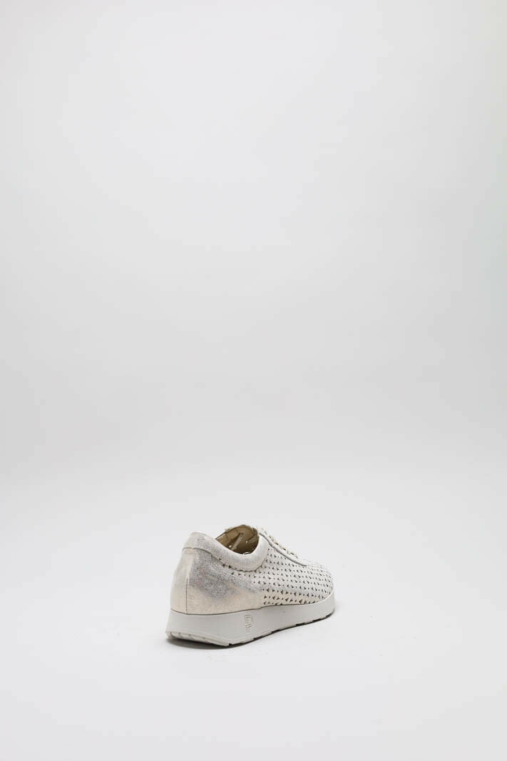 zoom in on Goud Sneaker image Goud Sneaker image