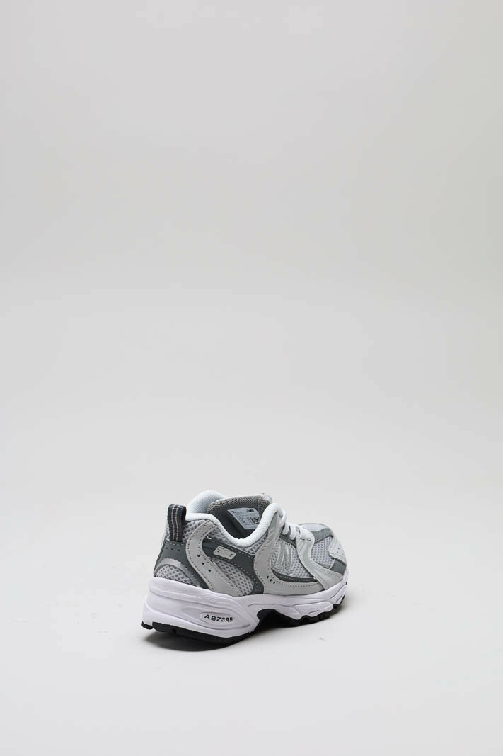 zoom in on Grijs Sneaker image Grijs Sneaker image