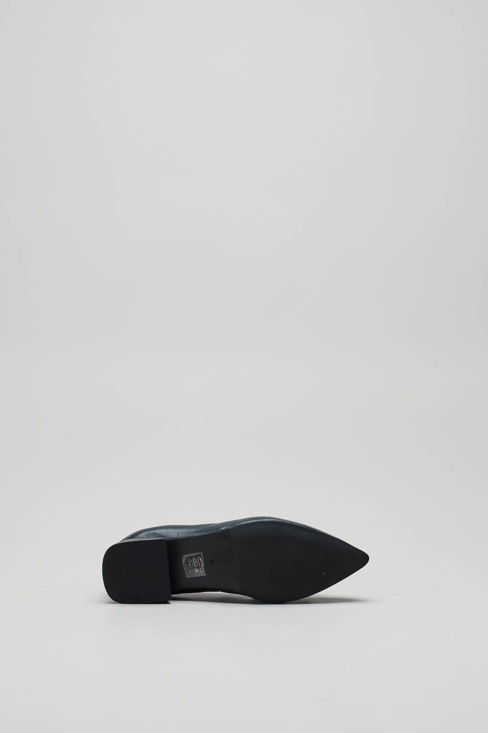 zoom in on Groen Mocassin image Groen Mocassin image