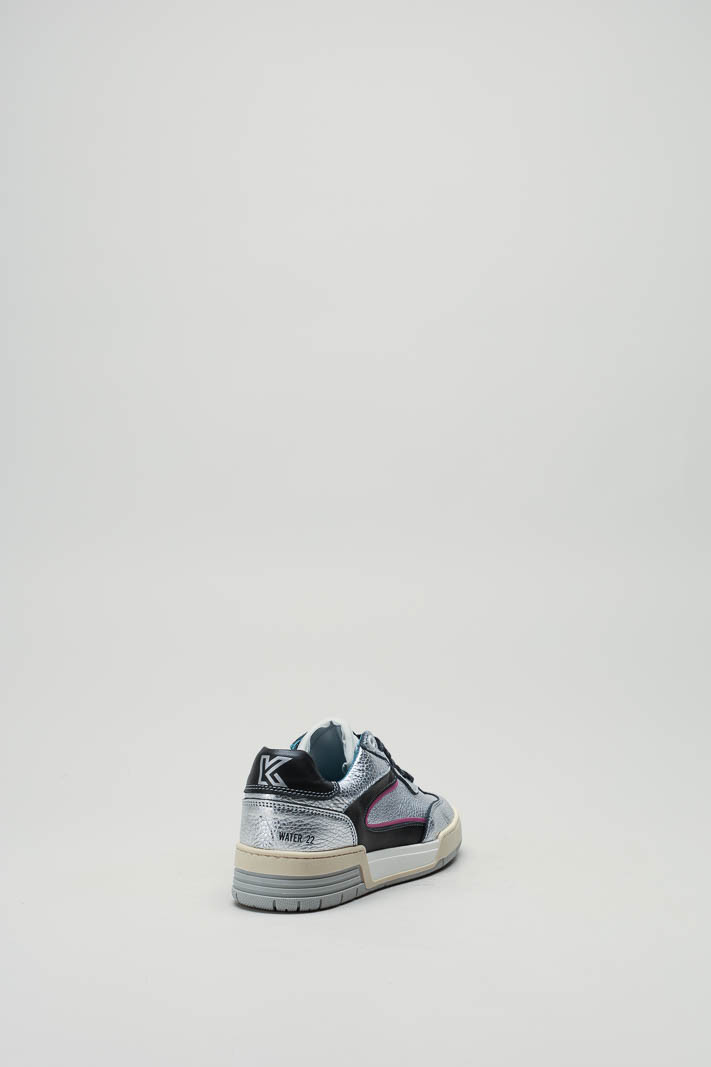 zoom in on Zilver Sneaker image Zilver Sneaker image