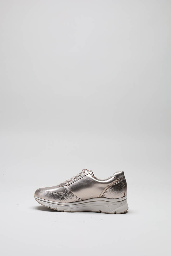 zoom in on Platina Sneaker image Platina Sneaker image