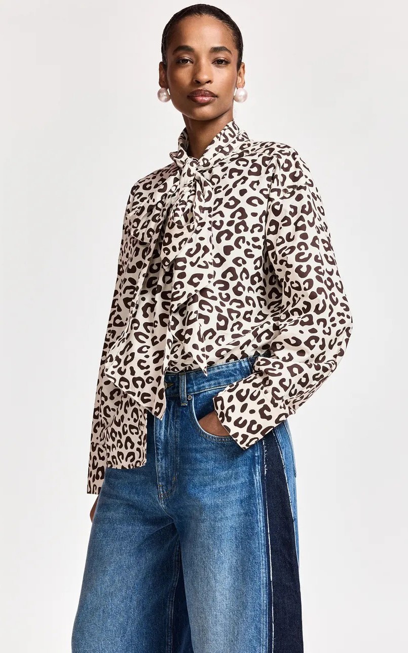 Bruin Blouse