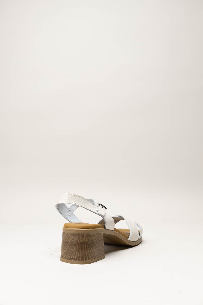 Lichtbeige Sandaal hak image