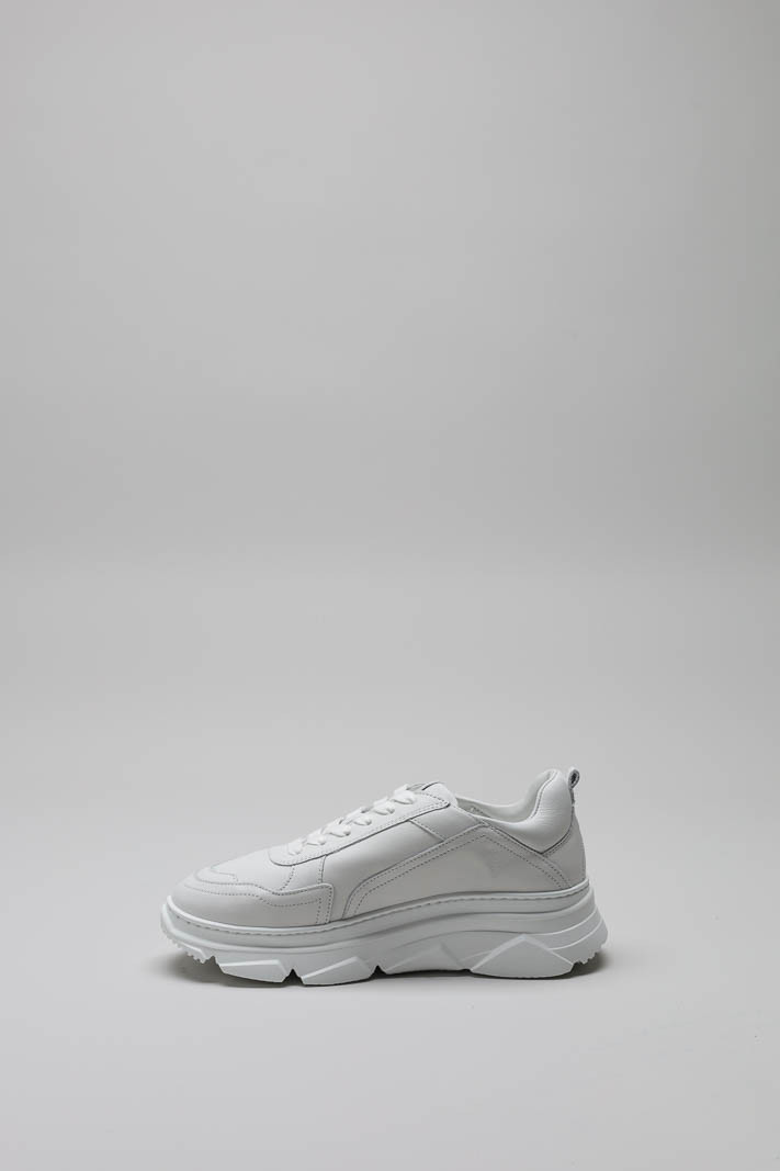 zoom in on Wit Sneaker image Wit Sneaker image