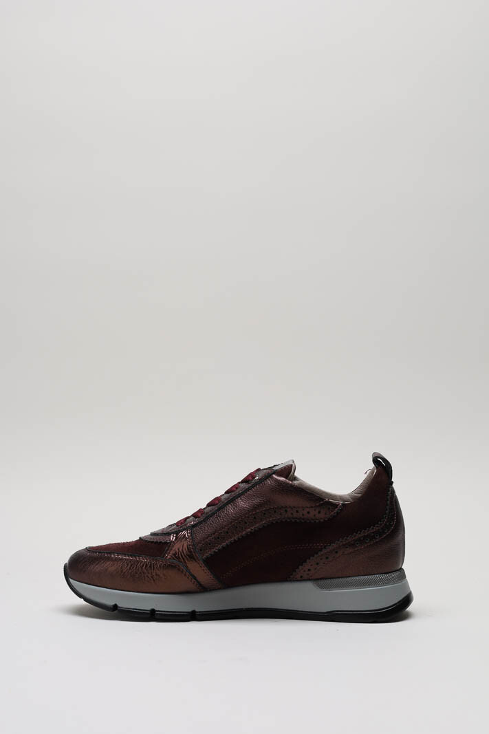 zoom in on Bordeaux Sneaker image Bordeaux Sneaker image