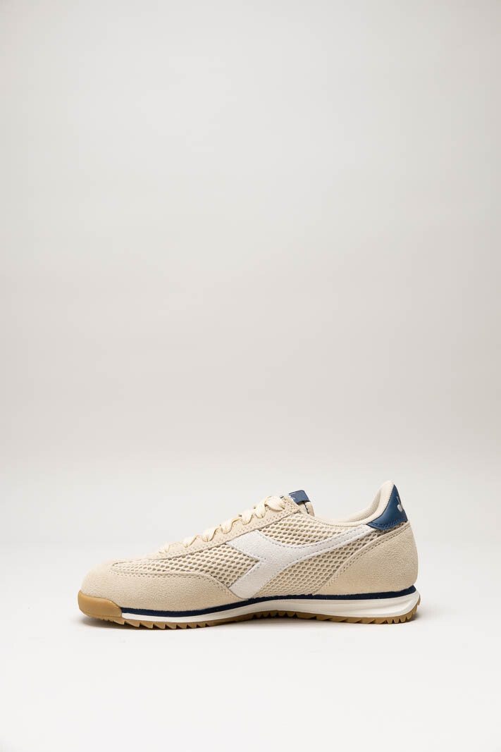 Beige Sneaker image