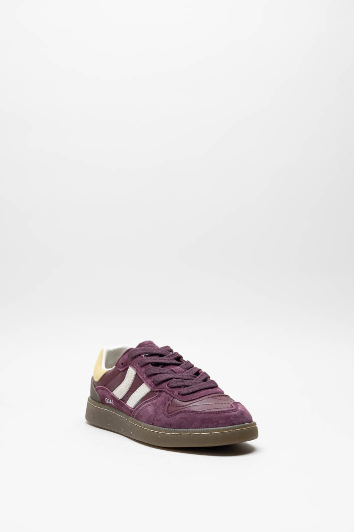 Aubergine Sneaker