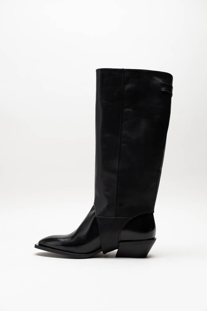 zoom in on Zwart Laars image Zwart Laars image