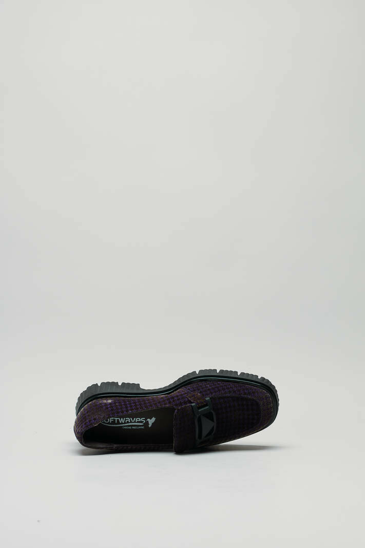 zoom in on Paars Mocassin image Paars Mocassin image