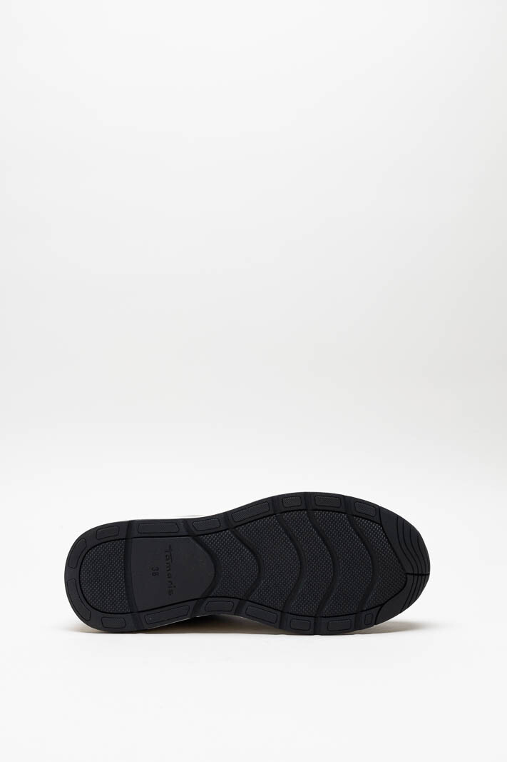 zoom in on Zwart Sneaker image Zwart Sneaker image