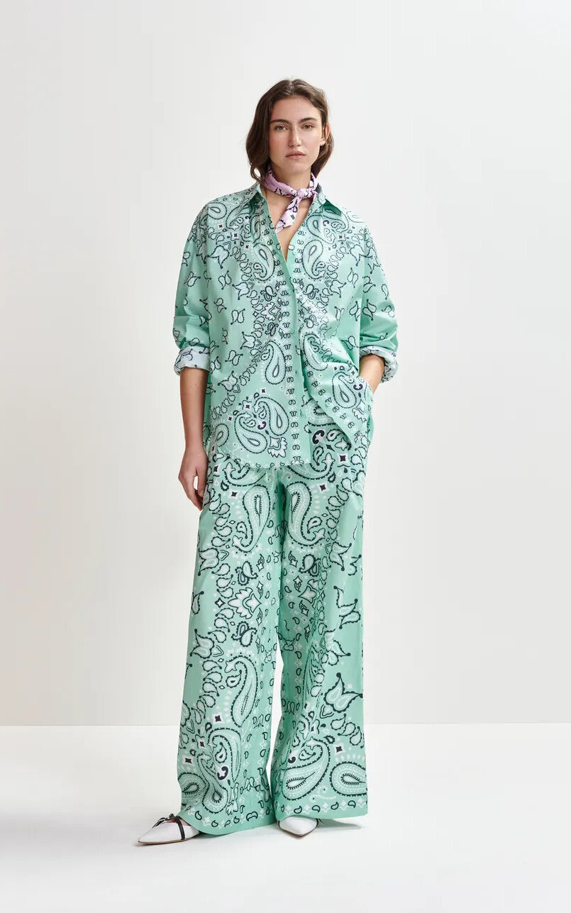 zoom in on Watergroen Broek image Watergroen Broek image