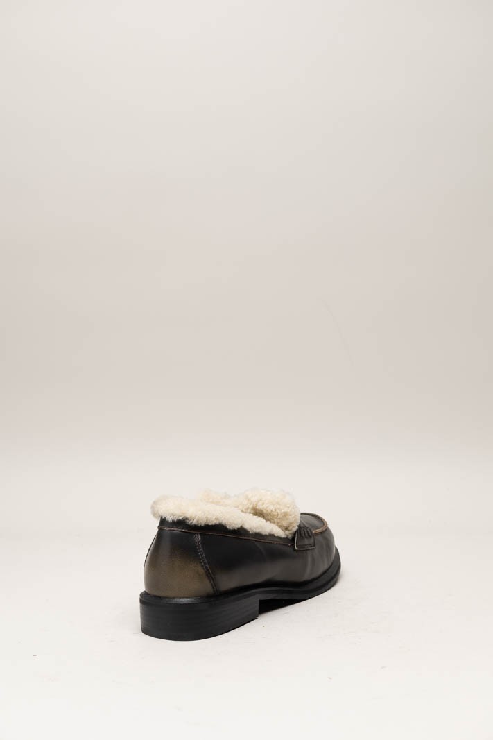 Donkerbruin Mocassin image
