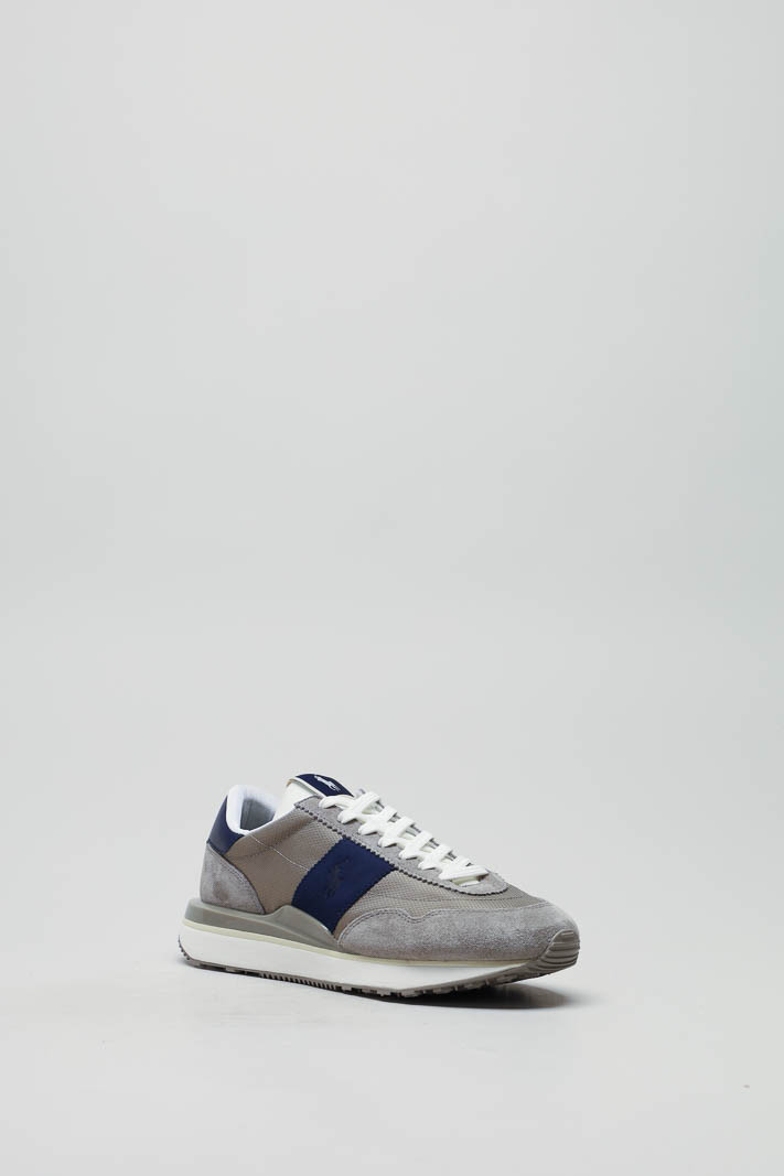 zoom in on Grijs Sneaker image Grijs Sneaker image