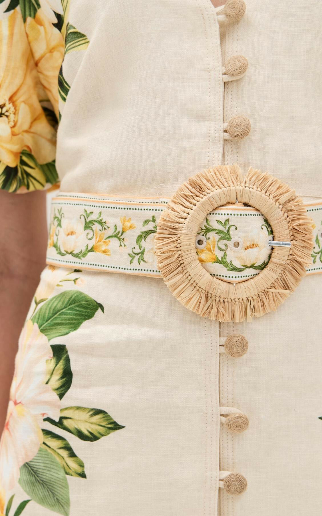 zoom in on Beige Jurk image Beige Jurk image