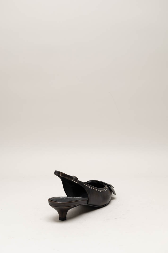Donkerbruin Pump image