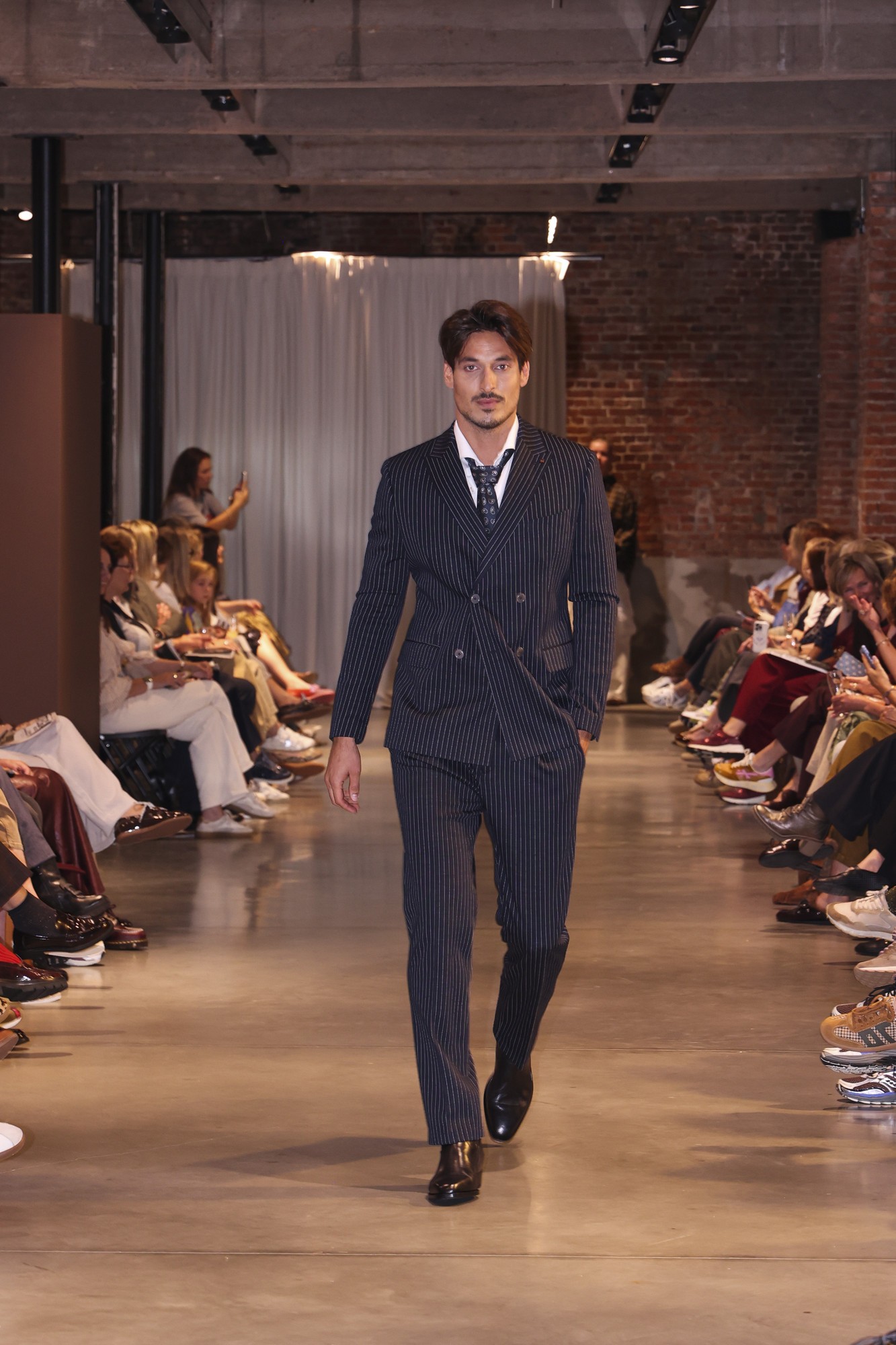 Runway Show PT.1 - 0.048