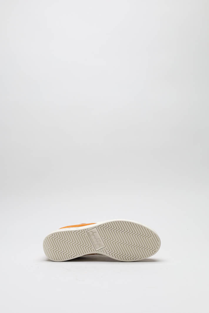 zoom in on Oranje Sneaker image Oranje Sneaker image
