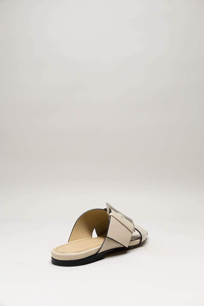 Lichtbeige Slipper image