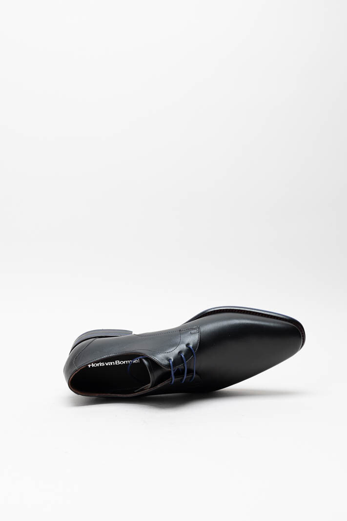 Zwart Veterschoen image