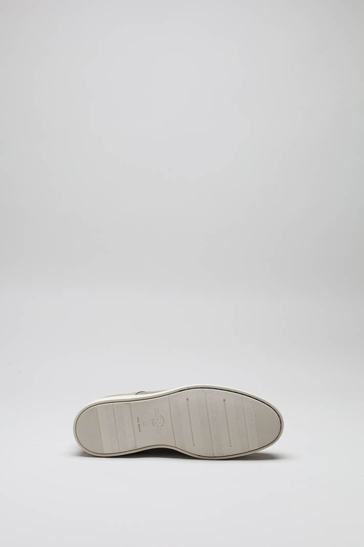 zoom in on Taupe Veterschoen image Taupe Veterschoen image