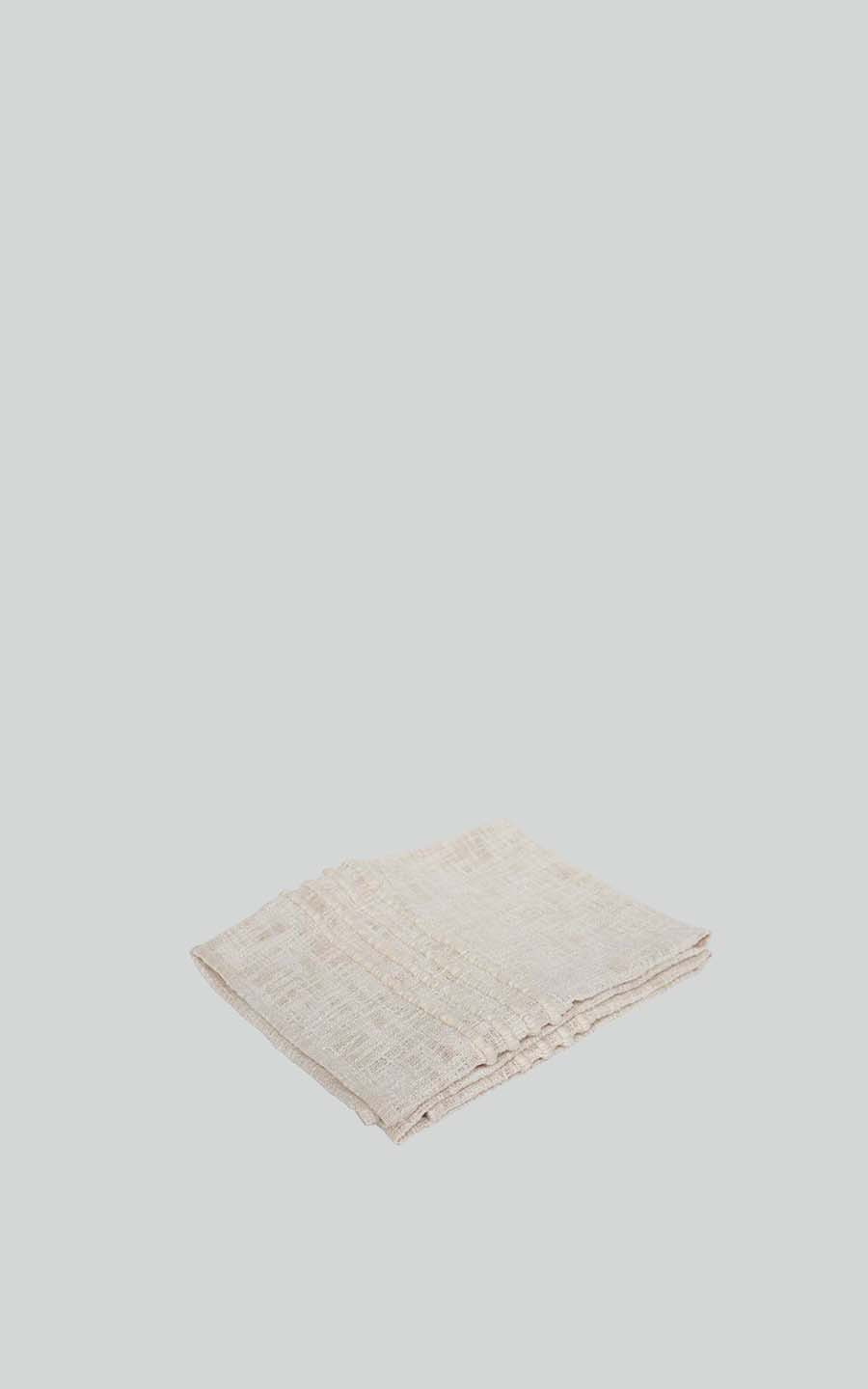 zoom in on Ivoor Plaids/vloerkleden image Ivoor Plaids/vloerkleden image