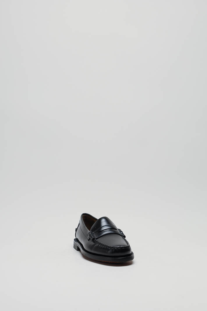 zoom in on Zwart Mocassin image Zwart Mocassin image