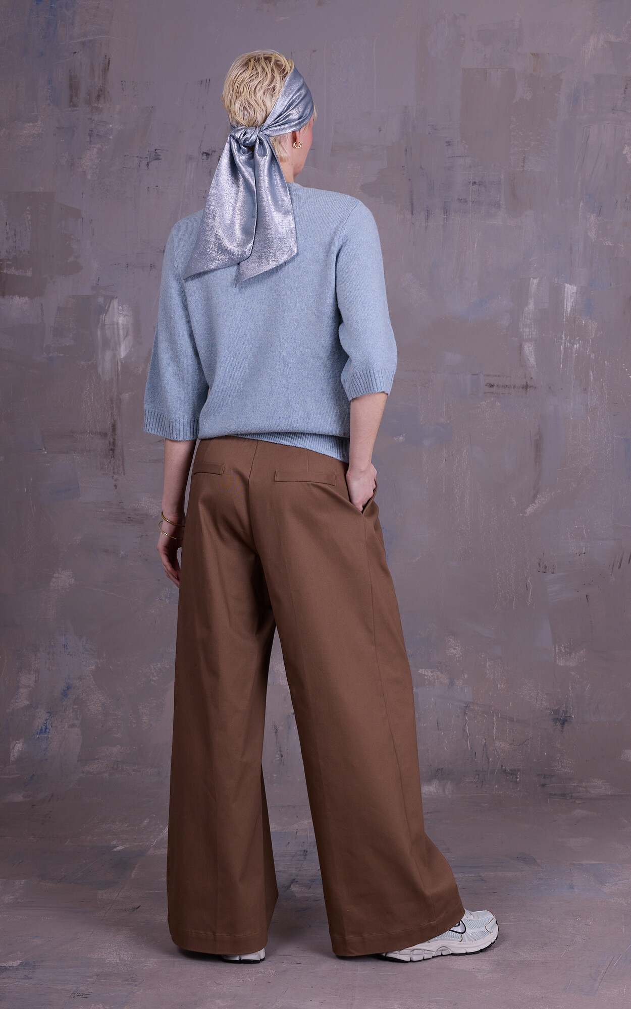 zoom in on Blauw Sweater/trui image Blauw Sweater/trui image