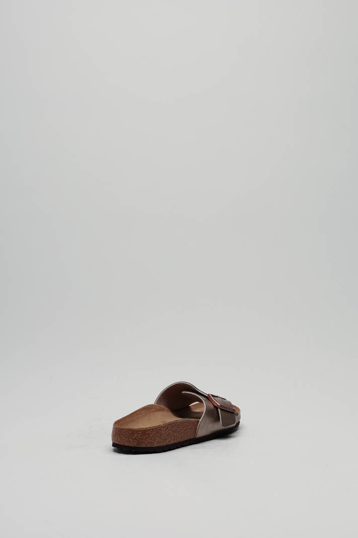 zoom in on Brons Slipper image Brons Slipper image