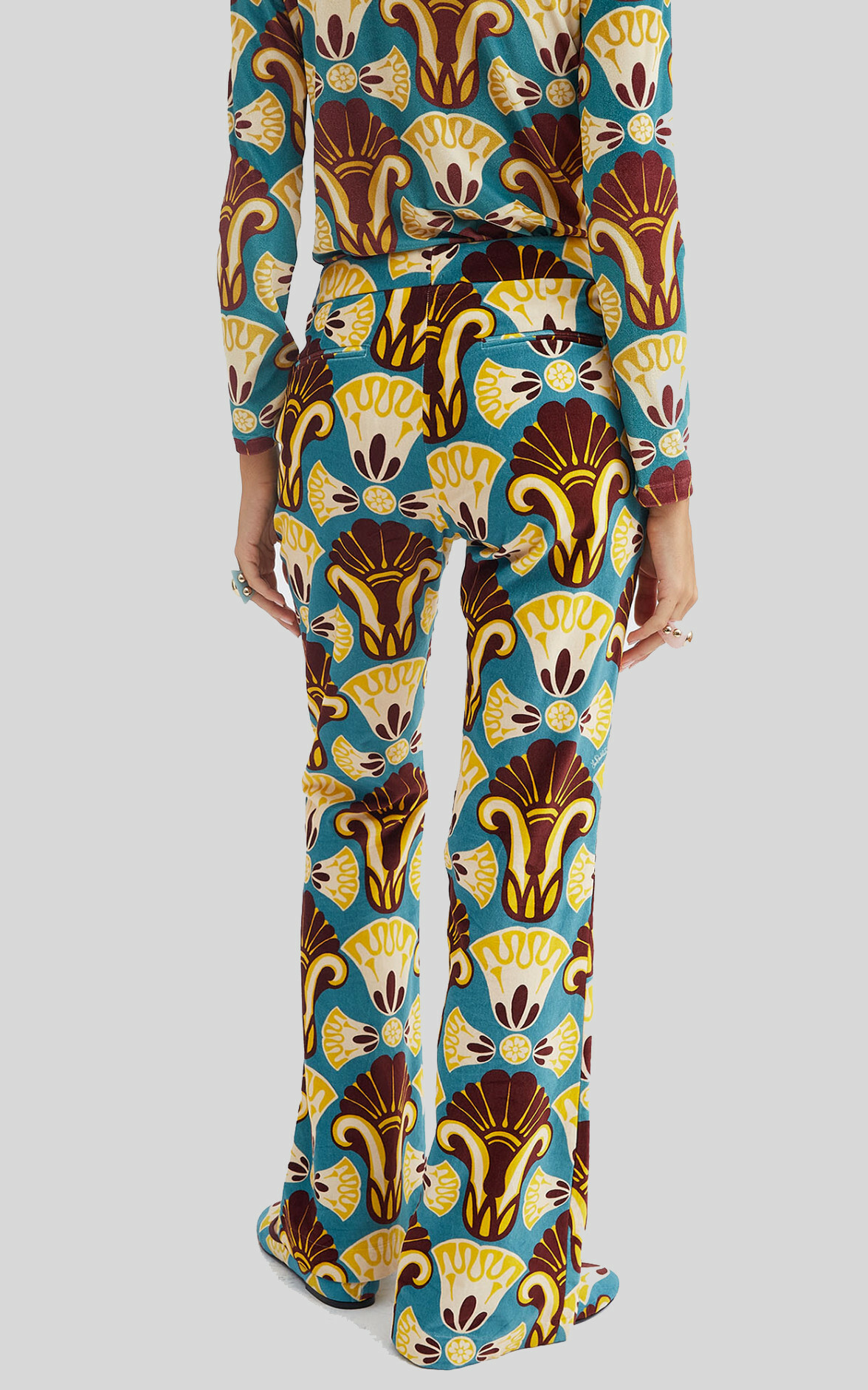 zoom in on Lichtblauw Broek image Lichtblauw Broek image