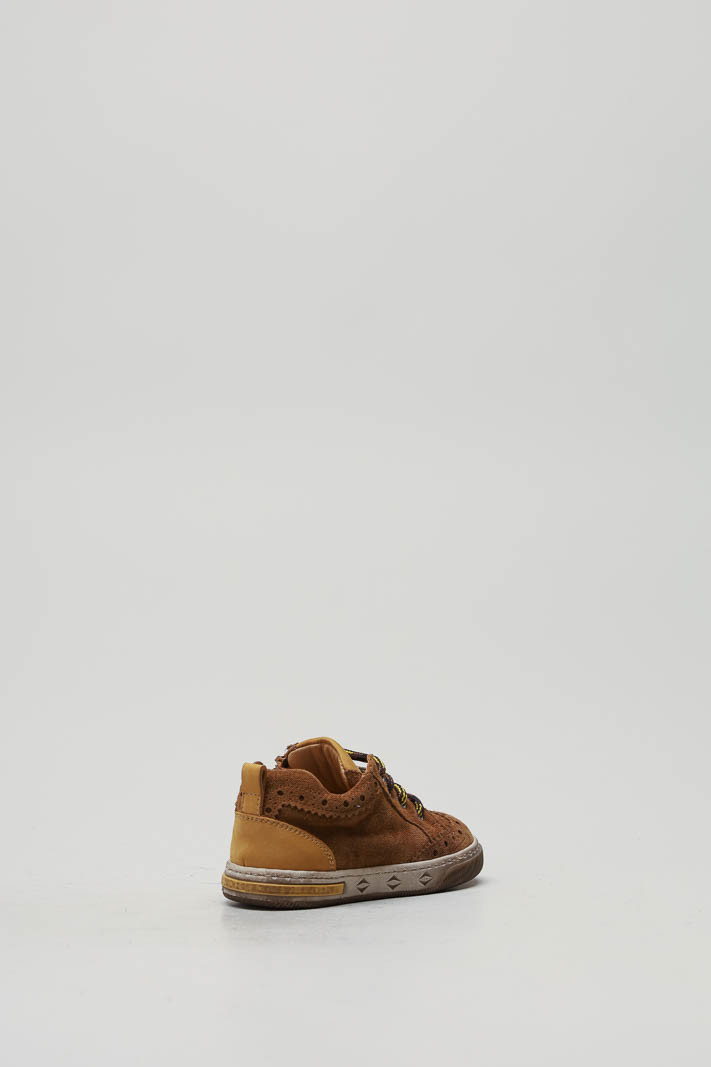 zoom in on Bruin Sneaker image Bruin Sneaker image