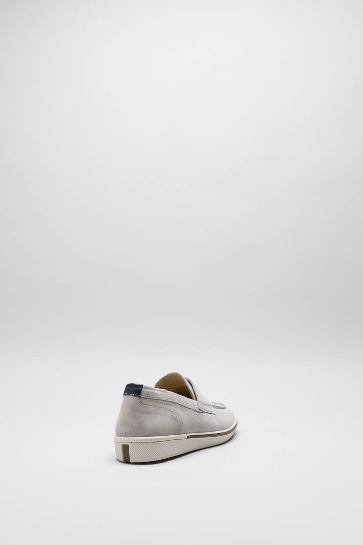 zoom in on Grijs Mocassin image Grijs Mocassin image