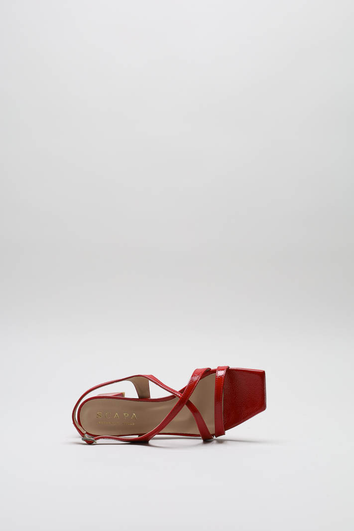 zoom in on Rood Sandaal hak image Rood Sandaal hak image