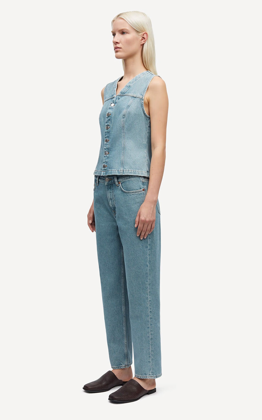 zoom in on Jeans Debardeur image Jeans Debardeur image