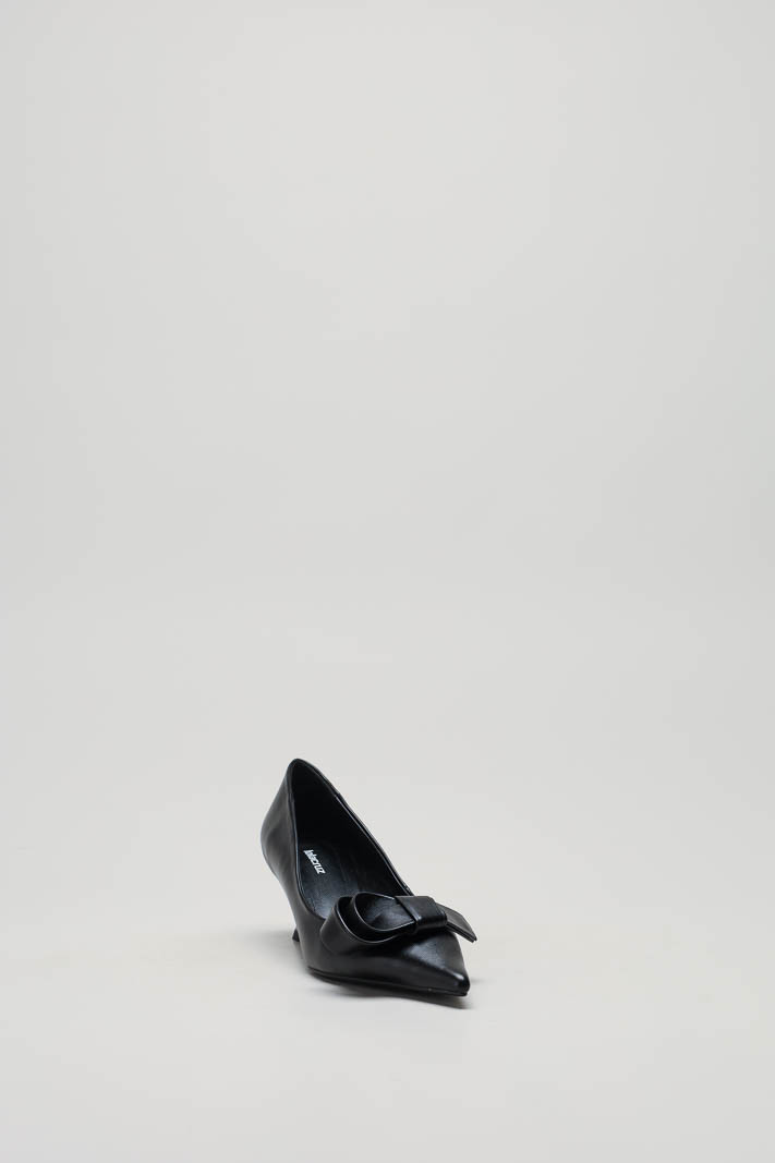 Zwart Pump