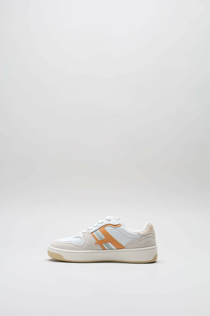 zoom in on Wit Sneaker image Wit Sneaker image