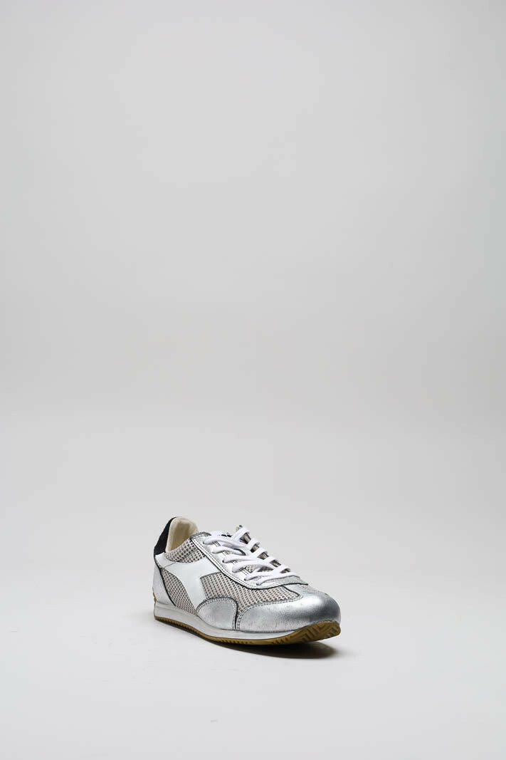 zoom in on Zilver Sneaker image Zilver Sneaker image