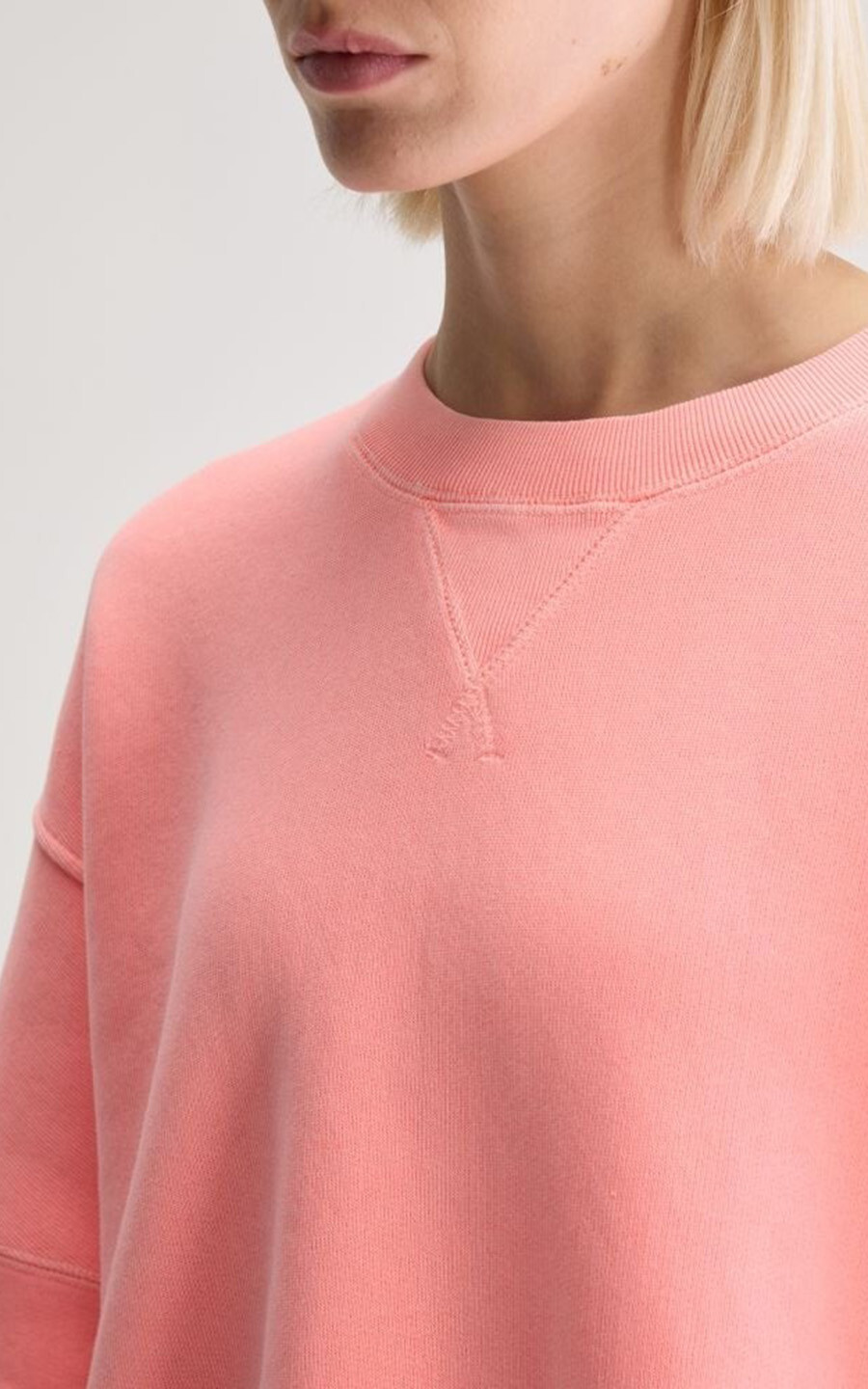 zoom in on Roze Sweater/trui image Roze Sweater/trui image