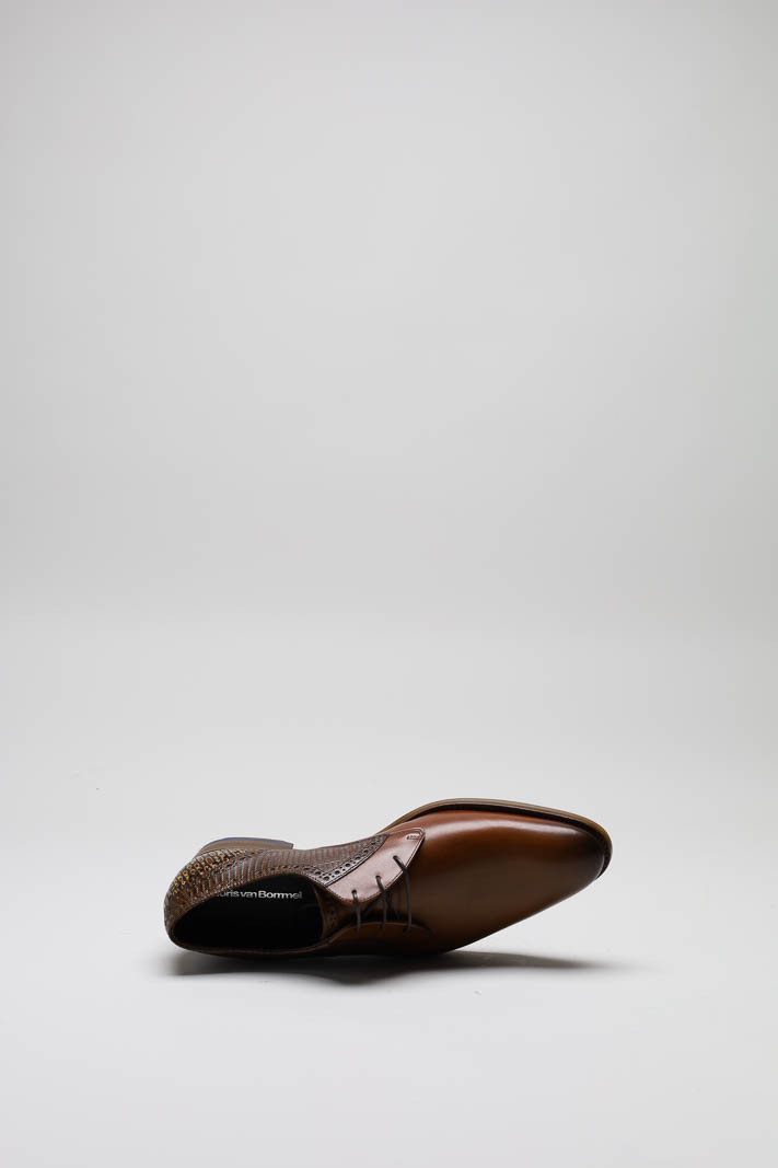 zoom in on Cognac Veterschoen image Cognac Veterschoen image