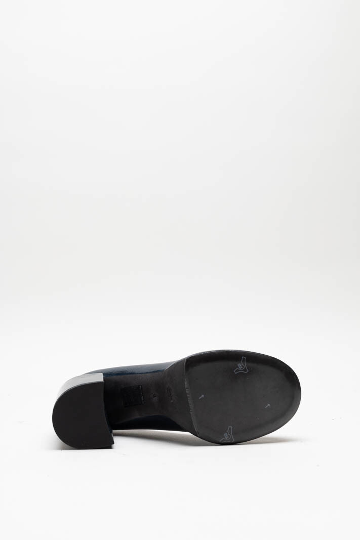 zoom in on Donkerblauw Pump image Donkerblauw Pump image